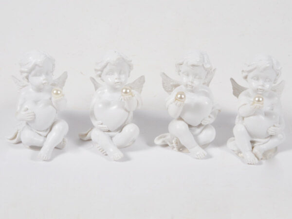 Angelček s perlo in srcem sort h4,6cm bel polirezina