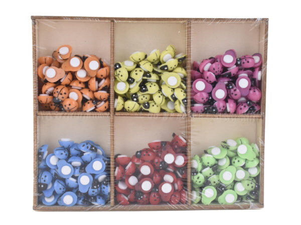 Pikapolonica 1,3cm/300kos sort. plastika